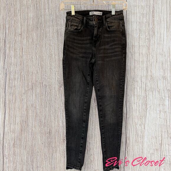 Zara Women’s Jeans Size  2 Black Distressed Skinny Legs - Picture 1 of 16